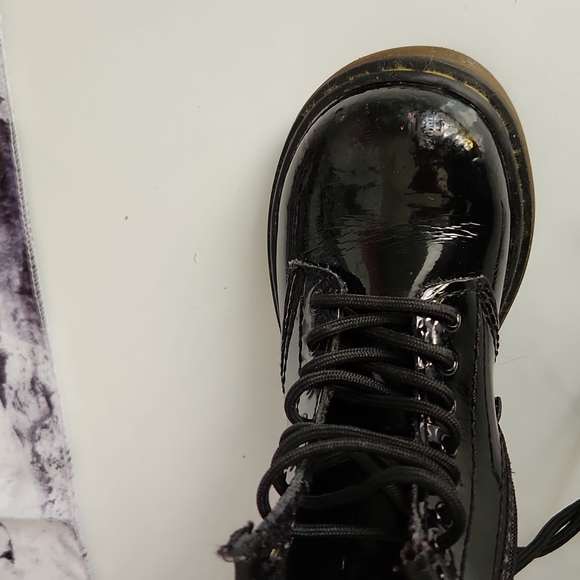Dr Martens Patent Leather Toddler Boots 1460 - Picture 3 of 6